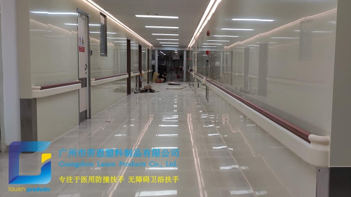 【廣東廣州】防撞扶手是用什么材料生產(chǎn)的？它的特點是什么？