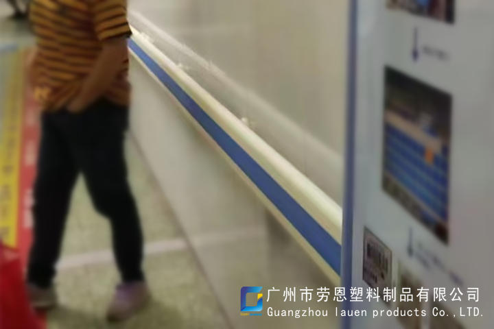 【福建福州】絕佳性?xún)r(jià)比，防撞扶手安裝效果一看就知道